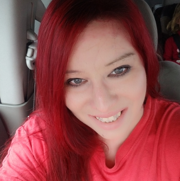 Meet your Posher, Codi - Picture 1 of 1